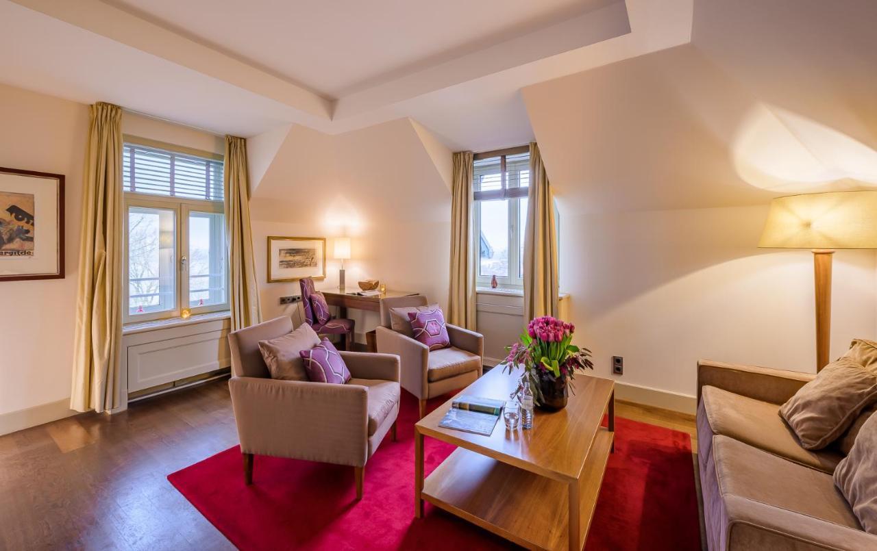 Remise Am Suellberg - Das Kleine Hotel Am Suellberg Hamburg-Harburg Buitenkant foto