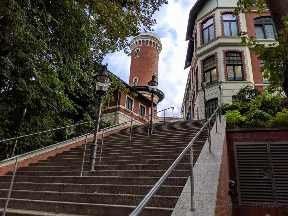 Remise Am Suellberg - Das Kleine Hotel Am Suellberg Hamburg-Harburg Buitenkant foto