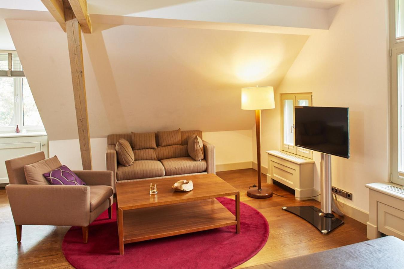 Remise Am Suellberg - Das Kleine Hotel Am Suellberg Hamburg-Harburg Buitenkant foto